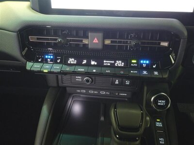 TOYOTA LAND CRUISER 250 - 8