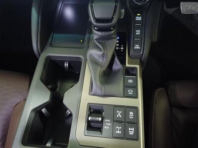 TOYOTA LAND CRUISER 250 - 9