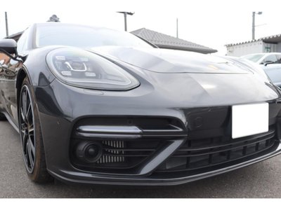 PORSCHE PANAMERA - 9