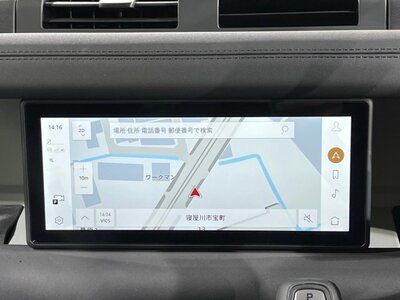 LAND ROVER DEFENDER - 10