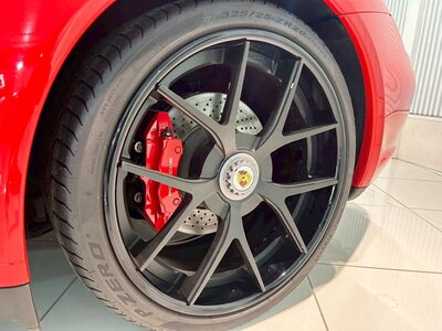 PORSCHE 911 CABRIOLET - 9