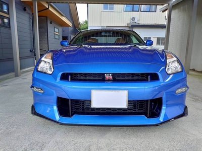 NISSAN GT-R