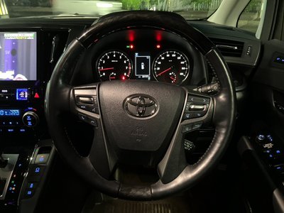 TOYOTA ALPHARD - 5