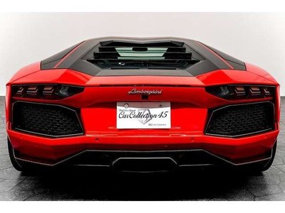 LAMBORGHINI AVENTADOR - 3