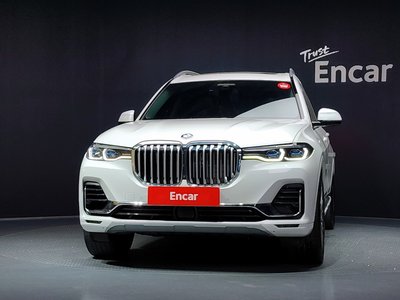 2021 BMW X7 照片 2
