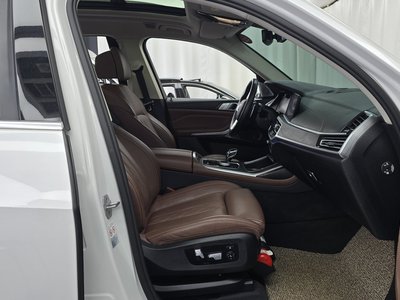 2021 BMW X7 thumbnail 16