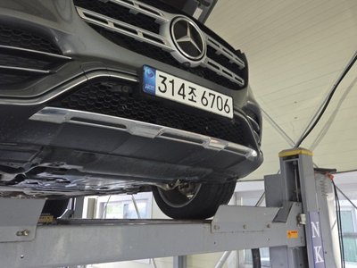 MERCEDES-BENZ GLS - 1