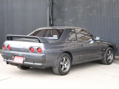 NISSAN SKYLINE GT-R - 2