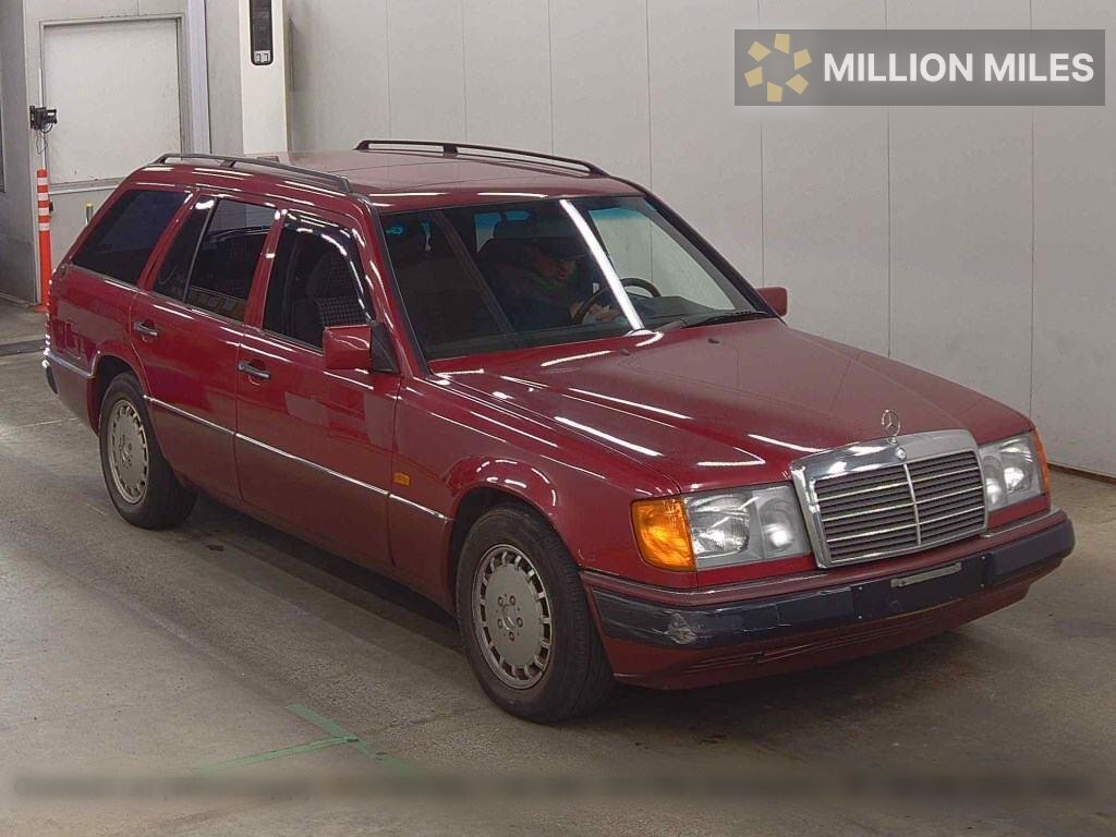 MERCEDES-BENZ 300TE24 - View 1