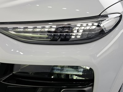 AUDI Q6 - 9