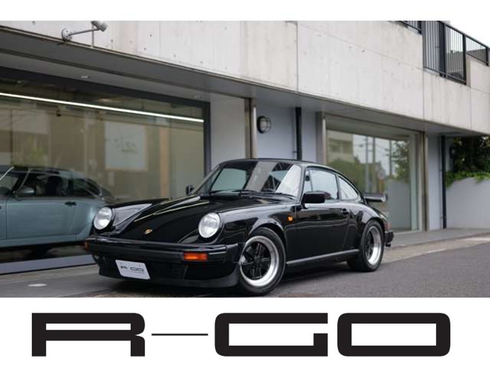 PORSCHE 911 - View 1