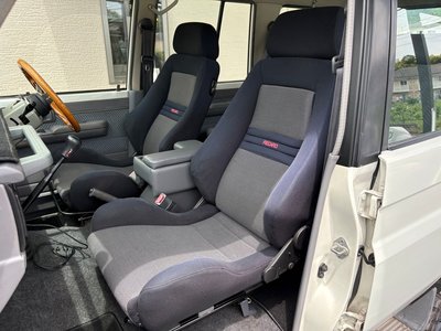 صورة مصغرة 40 لـ 1998 Toyota LAND CRUISER 70