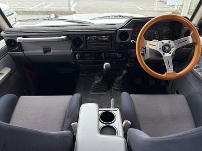 صورة مصغرة 21 لـ 1998 Toyota LAND CRUISER 70