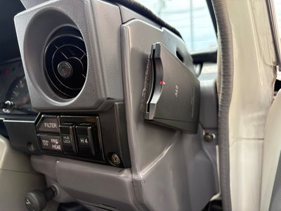 صورة مصغرة 27 لـ 1998 Toyota LAND CRUISER 70
