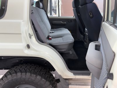 صورة مصغرة 47 لـ 1998 Toyota LAND CRUISER 70