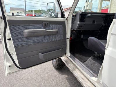صورة مصغرة 43 لـ 1998 Toyota LAND CRUISER 70