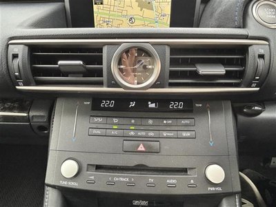 2015 Lexus RC F — миниатюра 19