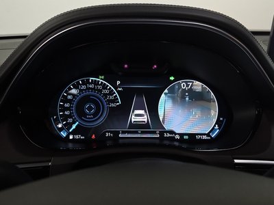صورة 8 لـ 2021 Genesis GV70