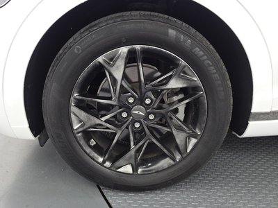 صورة 6 لـ 2021 Genesis GV70