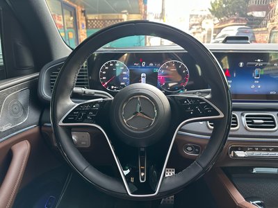 صورة 9 لـ 2024 Mercedes-BENZ GLS