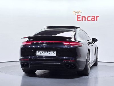 2019 Porsche PANAMERA — фото 4
