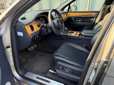 صورة مصغرة 17 لـ 2017 Bentley BENTAYGA