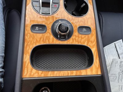 صورة مصغرة 26 لـ 2017 Bentley BENTAYGA