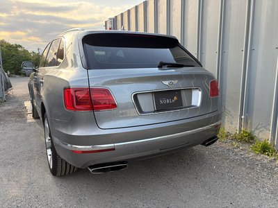 صورة مصغرة 11 لـ 2017 Bentley BENTAYGA