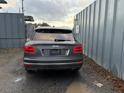 صورة مصغرة 55 لـ 2017 Bentley BENTAYGA