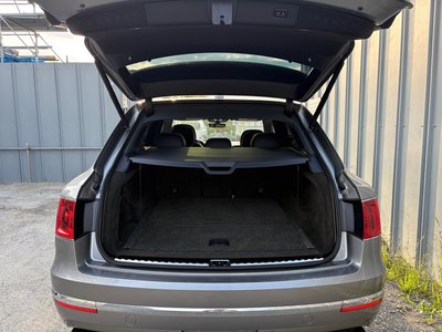 صورة مصغرة 36 لـ 2017 Bentley BENTAYGA