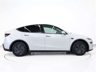 TESLA MODEL Y - 9