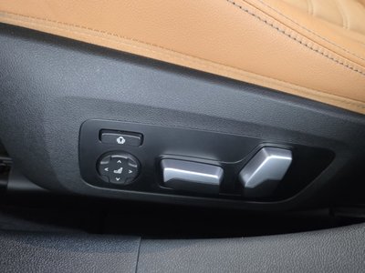 2023 BMW I4 缩略图 37