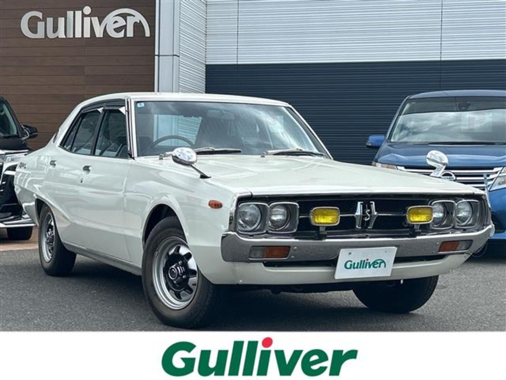 NISSAN SKYLINE - View 1