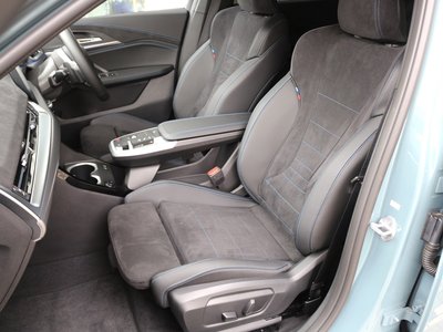 صورة 4 لـ 2025 BMW X2
