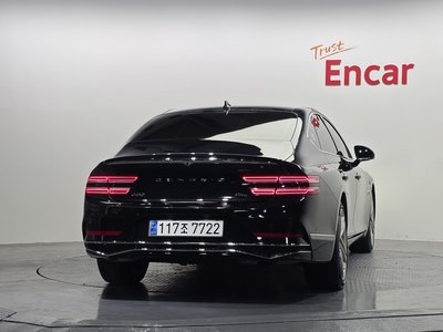 GENESIS G80 (RG3) - 3