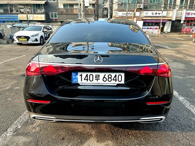 MERCEDES-BENZ E-CLASS - 6