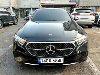 MERCEDES-BENZ E-CLASS - 4