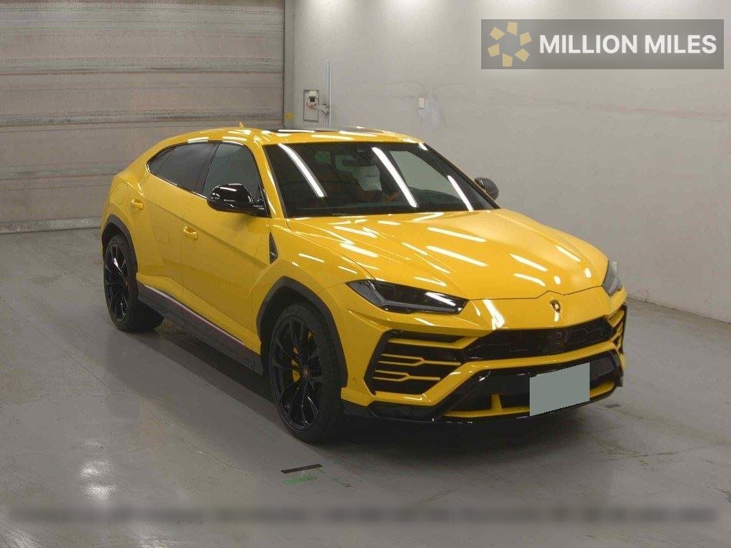 LAMBORGHINI URUS - View 1