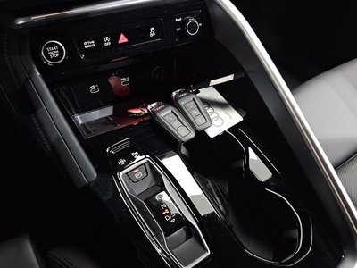 2025 AUDI Q5 thumbnail 12