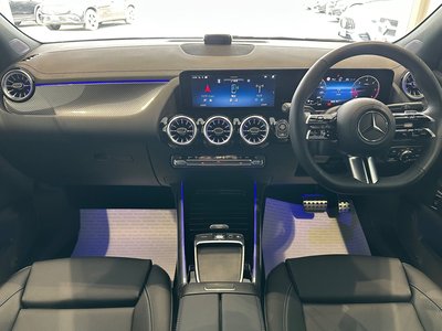 MERCEDES-BENZ GLA - 2