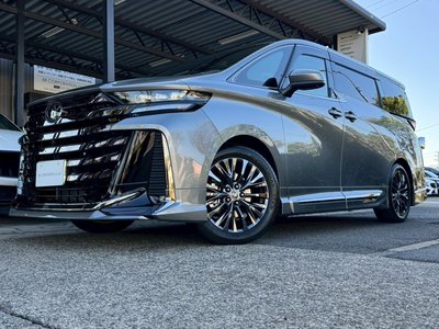TOYOTA VELLFIRE - 2