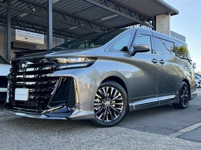 TOYOTA VELLFIRE - 1