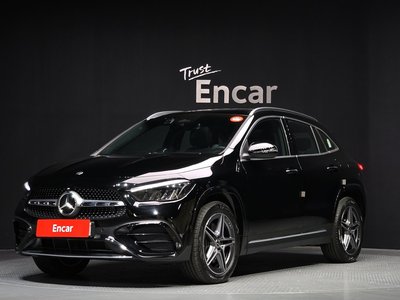 MERCEDES-BENZ GLA - 1
