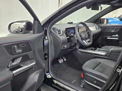 MERCEDES-BENZ GLA - 10