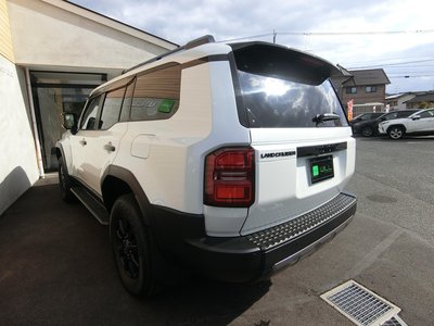 TOYOTA LAND CRUISER 250 - 7