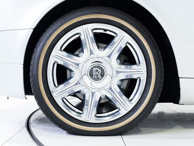 ROLLS-ROYCE PHANTOM COUPE - 7