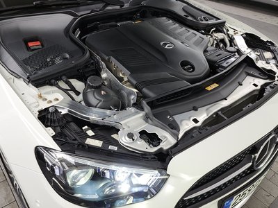 MERCEDES-BENZ E-CLASS - 7