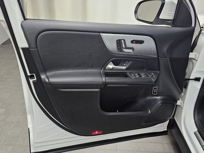 2021 Mercedes-BENZ GLB 缩略图 14