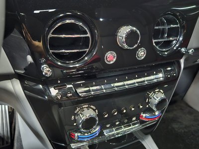 ROLLS-ROYCE PHANTOM - 10