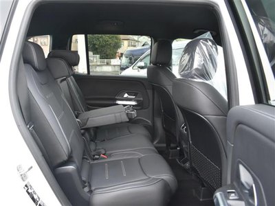 MERCEDES-BENZ GLB - 10